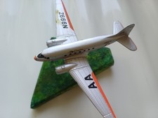 Corgi Showcase Diecast Model Douglas DC3 American Airlines With Display Diorama