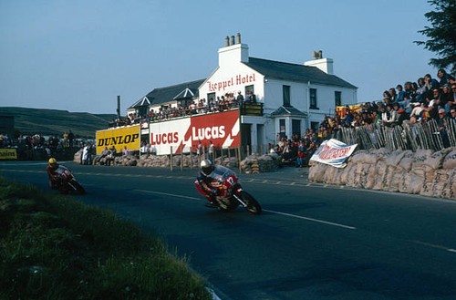 Mike hailwood isle man tt - isle, of