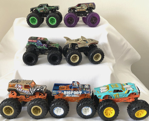 Hot wheels monster jam trucks - monster,