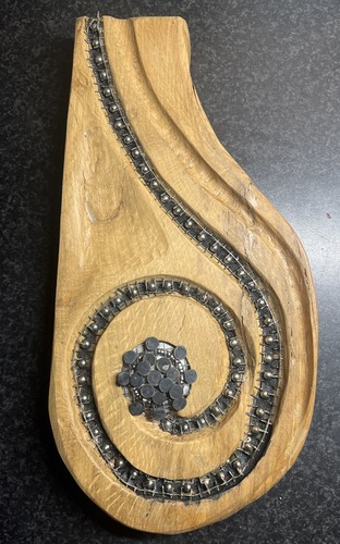 Beautiful original carved wood - beautiful,