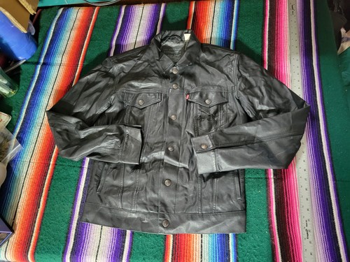 Levi faux leather trucker - levi's,