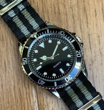 007 James Bond Homage, Divers