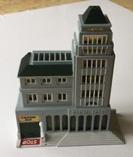 Vintage 1989 Galoob Micro Machines - City Scenes - Light Up Police Station