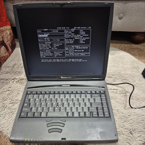 Toshiba tecra 8200 - toshiba,