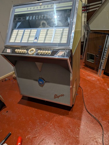 Wurlitzer lyric vinyl jukebox - lyric,