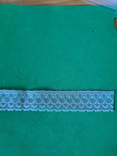 Vintage pretty nottingham - pretty, lace
