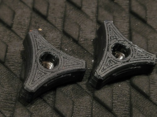 Wing nut 90s dagger - nut,