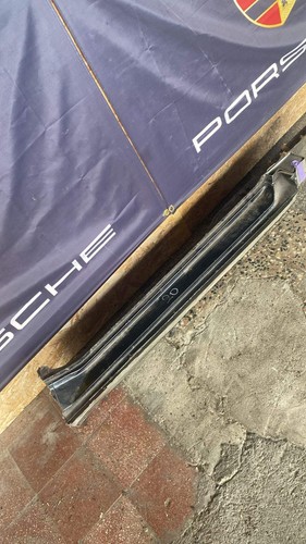 Porsche 944 right sill section