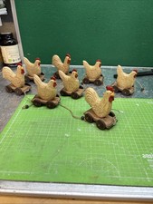 wooden carved cock/Hen on 4
