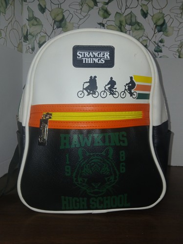 Stranger things hawkins - stranger,