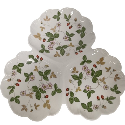 Wedgwood wild strawberry bone - wild,
