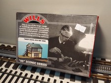 Wills SS48 Timber Signal Box