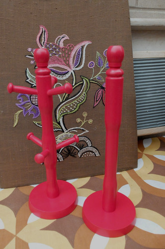 Red apollo beechwood mug tree - red,