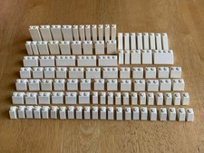 Lego 100 X White Slope Bricks