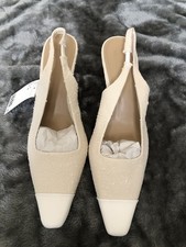Pointing Square Toe Cream