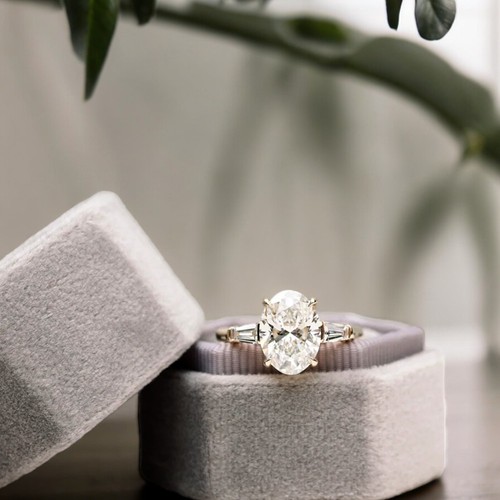 Diamond ring for engagement - ring,