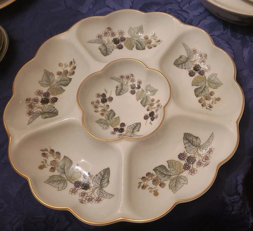 Royal worcester lavinia - worcester,