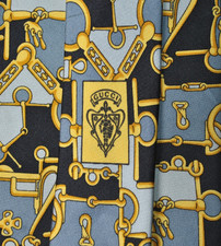GUCCI TIE ITALY MADE 100% Silk