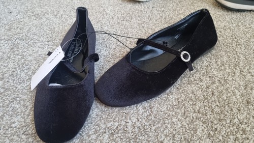 Bnwt george black velvet - bnwt,