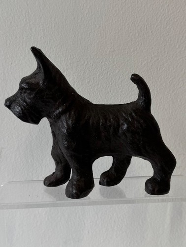 Vintage cast iron - iron, dog