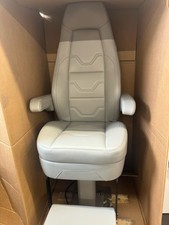 Sunseeker navigators helm seat, Lady Katherine Model, 24V in flint grey 382