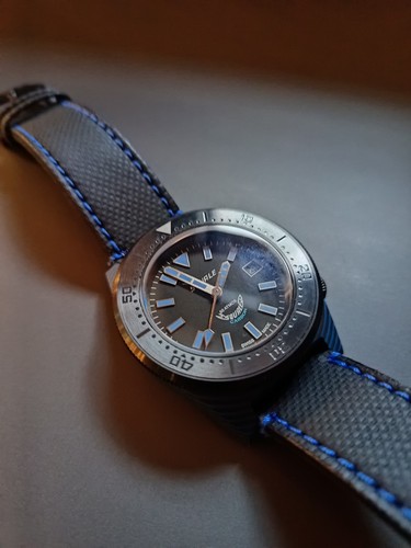 Brand new squale carbon - new,