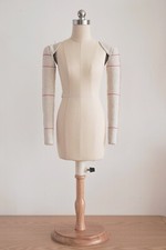 Women 1/2-1/3-1/4 Scale