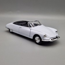 Citroen DS19 Diecast Model Car 1/34 - New In Box by Welly