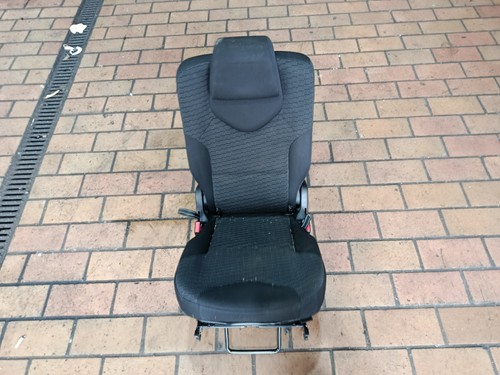 Peugeot 308 rear seat - rear,