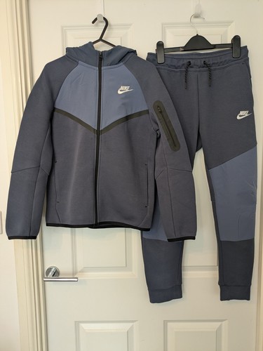 Nike tech fleece - nike,