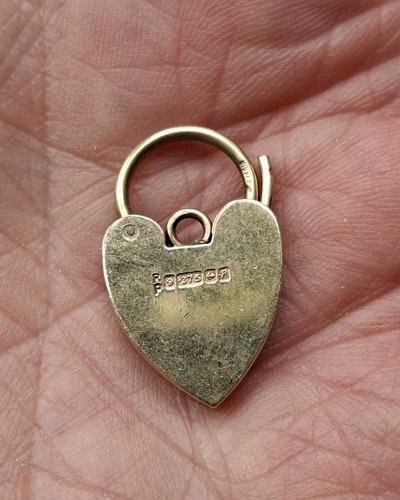 9ct gold charm large - charm,