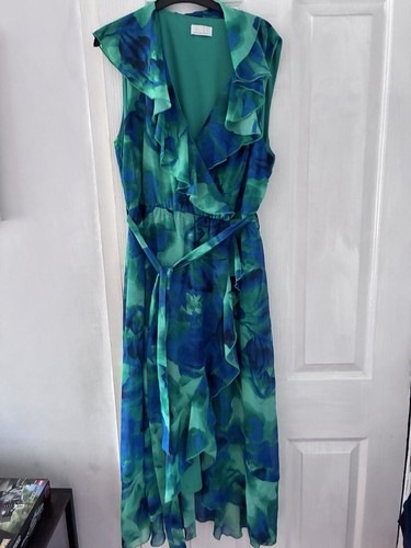 Beautiful oasis dress size - dress, 18