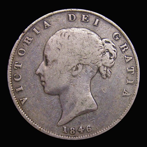 Halfcrown 1846 near fine - halfcrown, vg/near