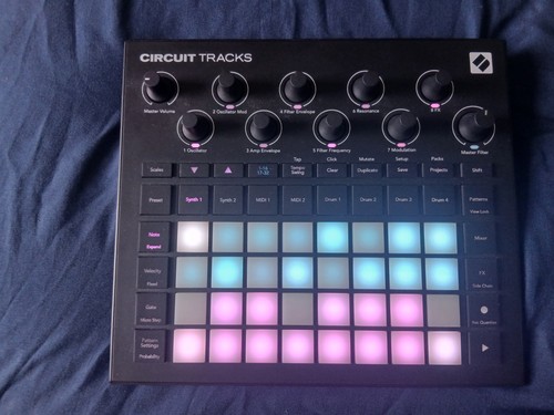 Novation circuit tracks - circuit,