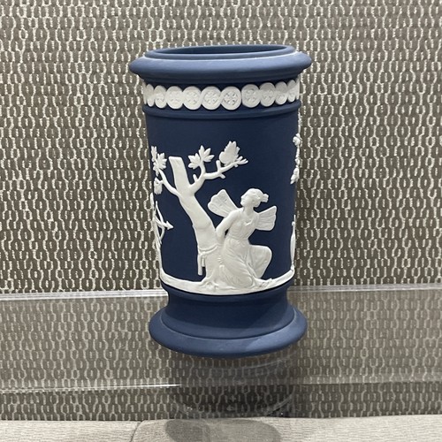 Wedgwood jasperware vase - wedgwood,