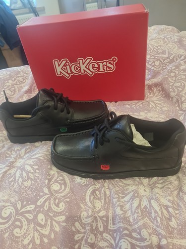 Size six kickers school - ,,