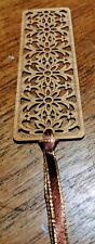 Beautiful Fretted Wooden Decorative Bookmark ? EXCELLENT CONDITION!! A70