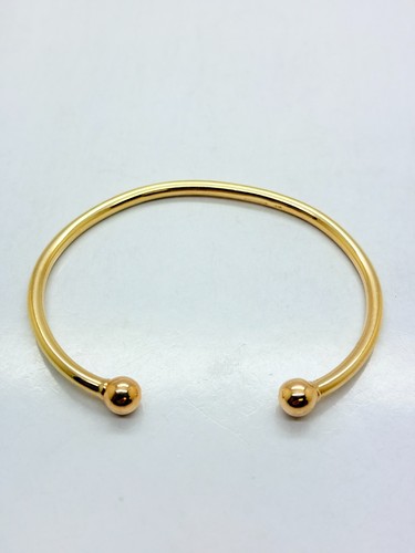 9ct yellow solid - yellow,