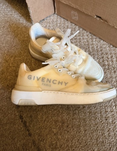 Authentic givenchy wing low - givenchy,