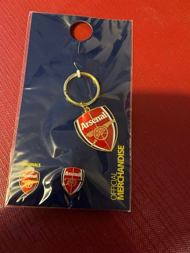 Arsenal keyring and pin - and,