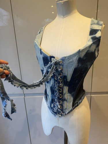 Medium y2k catwalk collection - medium,