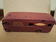 Dinky Horsebox.     td3