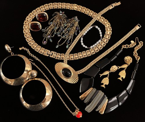 Vintage gold tone jewelry - gold, lot