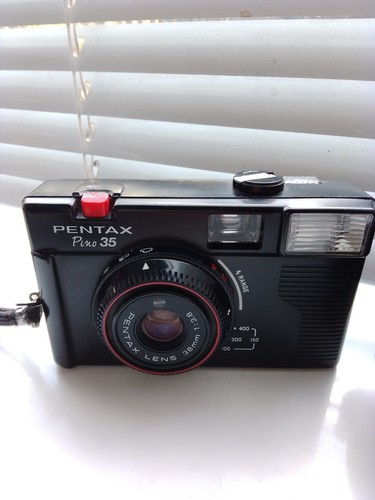 Pentax 35mm camera with - camera, case