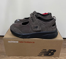 (W) New Balance Breeze Womens