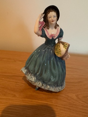 Coalport figurine breeze - coalport,