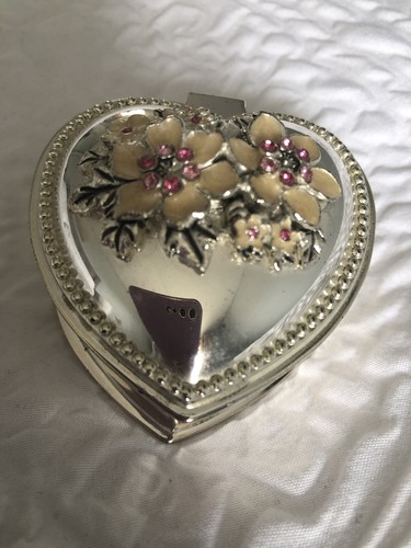 Small vintage trinket box - vintage,