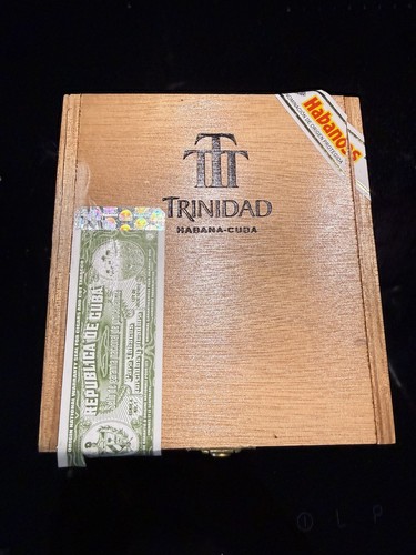 Trinitad empty cigar - trinitad, wooden