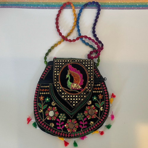 Black round boho shoulder bag - black,