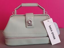 EACH OTHER PARIS - Green